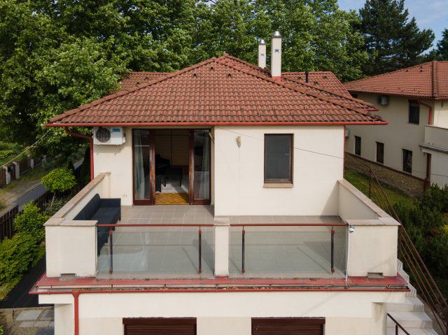 Eladó téglalakás, Dunakeszin, Pihenő utcában 59.9 M Ft