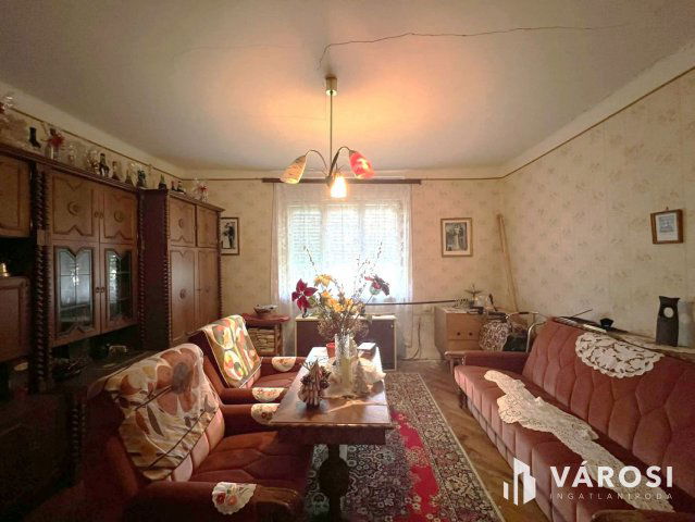 Eladó családi ház, Nagybánhegyesen 9.5 M Ft, 4 szobás