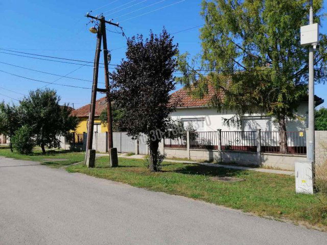 Eladó családi ház, Sarkadon, Munkás utcában 13.9 M Ft, 3 szobás