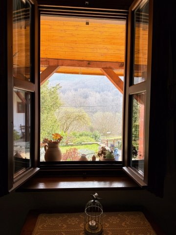 Eladó családi ház, Hosszúhetényen 185 M Ft, 6+1 szobás