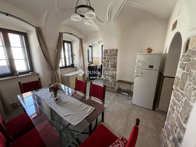 Eladó családi ház, Veszprémben 76 M Ft, 3 szobás