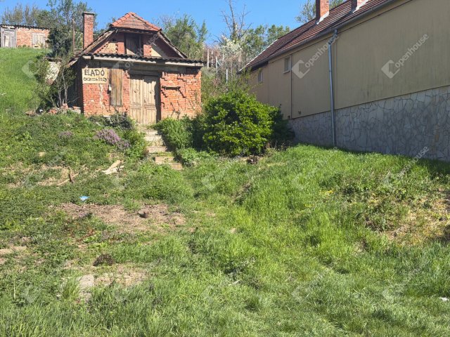 Eladó családi ház, Sárváron 18.9 M Ft, 1 szobás