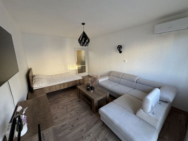 Kiadó panellakás, albérlet, Debrecenben 200 E Ft / hó, 1 szobás