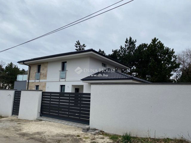 Eladó családi ház, Érden 205 M Ft, 5 szobás