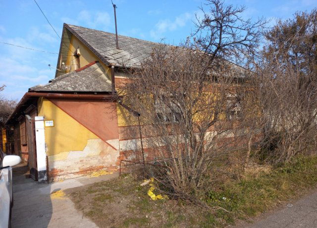 Eladó családi ház, Makón, Szigeti utcában 0.85 M Ft, 1+1 szobás