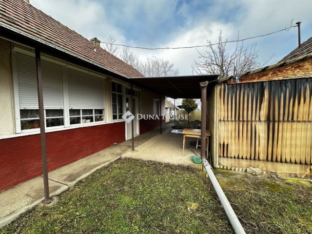 Eladó családi ház, Nagyszokolyon 13 M Ft, 3 szobás