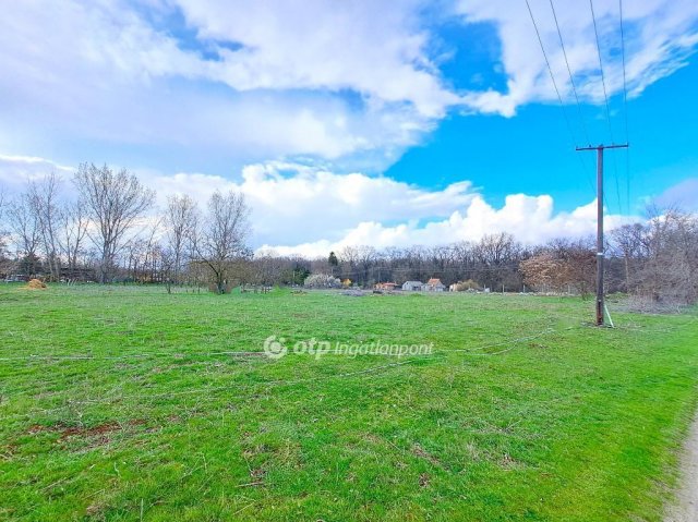 Eladó telek, Nagykőrösön 2.3 M Ft / költözzbe.hu