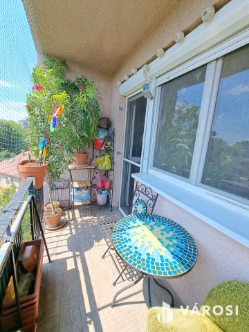 Eladó téglalakás, Debrecenben 65 M Ft, 2 szobás