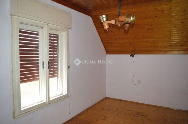Eladó nyaraló, Tiszacsegén 31 M Ft, 3 szobás