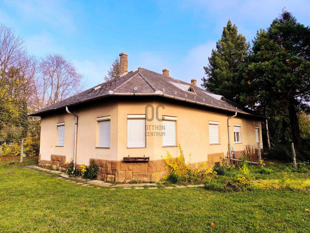 Eladó ikerház, Tatabányán 64.8 M Ft, 2 szobás