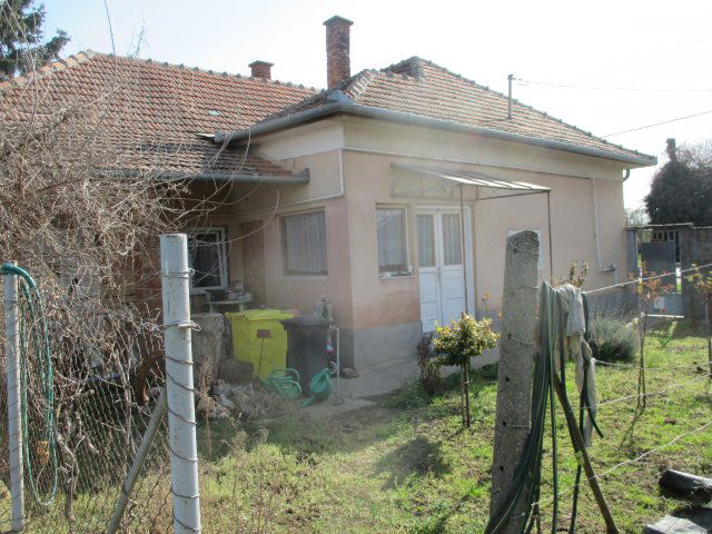 Eladó családi ház, Csorváson 15.5 M Ft, 2 szobás