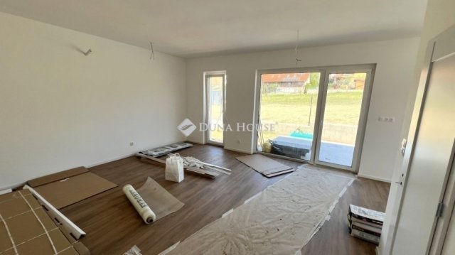 Eladó családi ház, Őrbottyánban 97.5 M Ft, 4 szobás