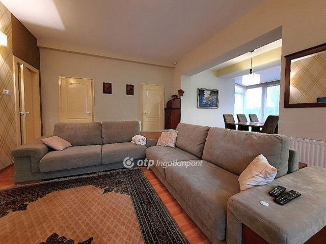 Eladó családi ház, Siófokon 275 M Ft, 6 szobás