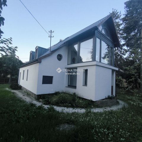 Eladó családi ház, Leányfaluban 142 M Ft, 3+1 szobás