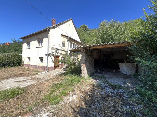 Eladó családi ház, Kaposváron 32.5 M Ft, 2 szobás