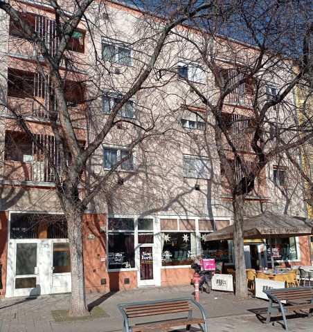 Eladó téglalakás, Szolnokon 32 M Ft, 2 szobás