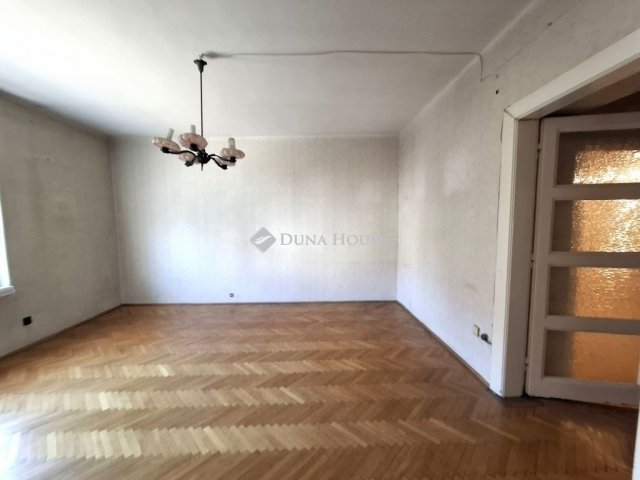 Eladó téglalakás, Budapesten, III. kerületben 89 M Ft, 3 szobás