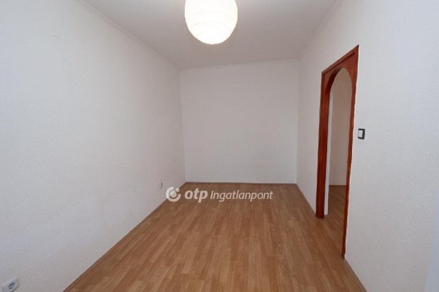Eladó panellakás, Budapesten, XIV. kerületben 74.9 M Ft
