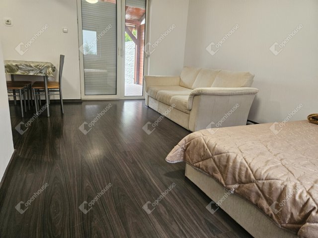 Eladó téglalakás, Mosonmagyaróváron 74.9 M Ft, 3 szobás