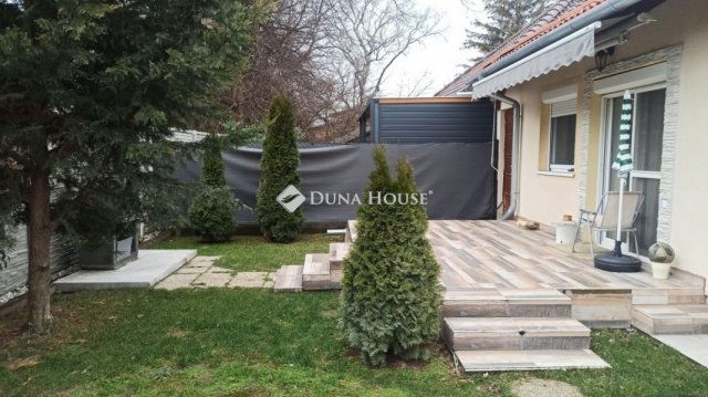 Eladó ikerház, Szigetszentmiklóson 84.9 M Ft, 3 szobás