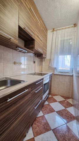 Kiadó panellakás, albérlet, Nyíregyházán 130 E Ft / hó