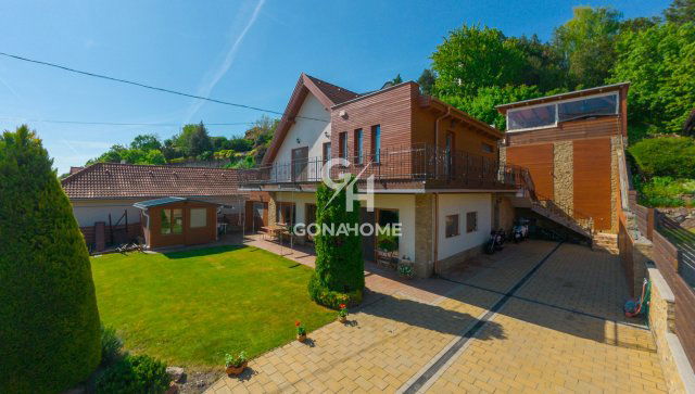 Eladó családi ház, Balatonalmádiban 264.9 M Ft, 6 szobás