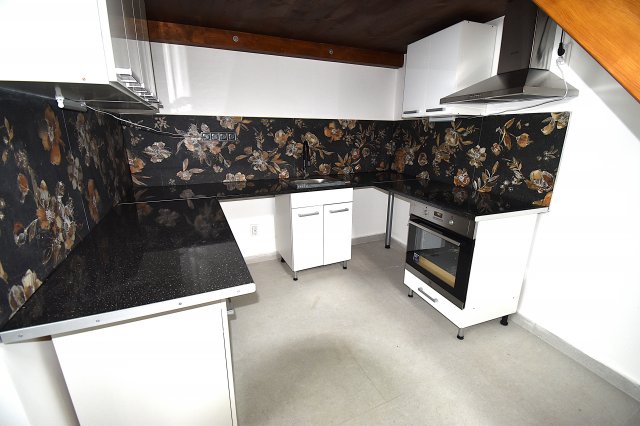 Kiadó téglalakás, albérlet, Miskolcon 135 E Ft / hó, 1 szobás