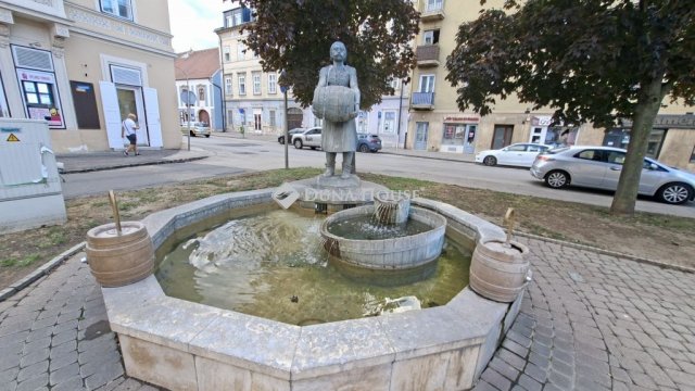Eladó üzlethelyiség, Sopronban 24.99 M Ft, 1 szobás