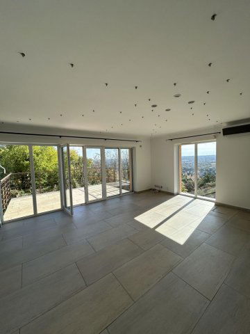 Eladó családi ház, Pécsett, Középmakár dűlőn 149.9 M Ft