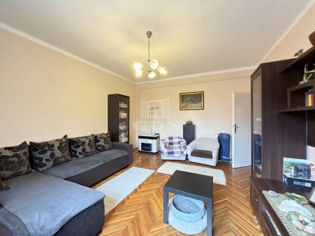 Eladó téglalakás, Székesfehérvárott 55.5 M Ft, 2 szobás