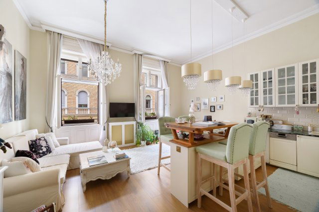 Kiadó téglalakás, albérlet, VI. kerületben, Teréz körúton