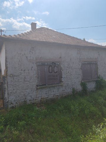 Eladó családi ház, Tiszatenyőn 6.9 M Ft, 2 szobás