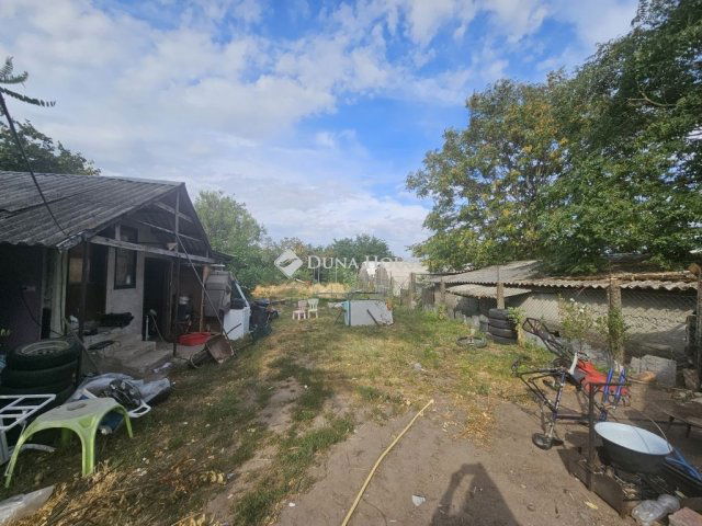 Eladó családi ház, Délegyházán 40 M Ft, 3 szobás