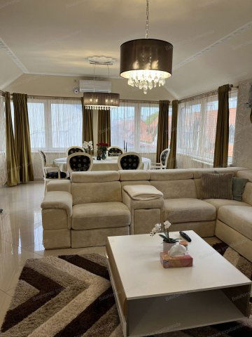 Eladó téglalakás, Siófokon 104.9 M Ft, 4 szobás