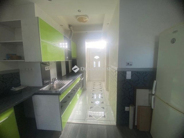 Eladó téglalakás, Budapesten, XXI. kerületben 31 M Ft, 3 szobás