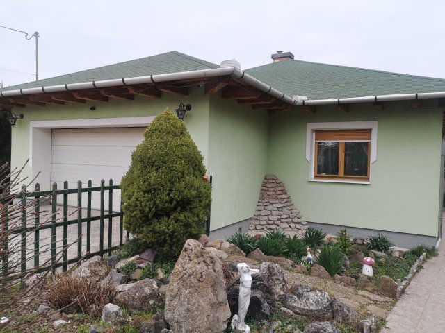 Eladó családi ház, Érden, Jolán utcában 248 M Ft, 4 szobás