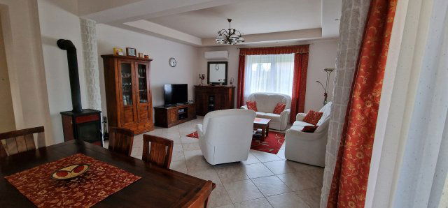 Eladó családi ház, Nyíregyházán 145 M Ft, 7 szobás