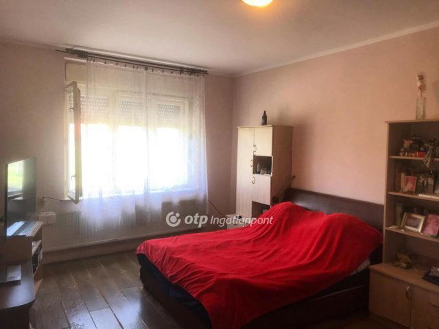 Eladó családi ház, Nagynyárádon 31.45 M Ft, 4 szobás