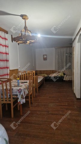 Eladó nyaraló, Komáromban 40 M Ft, 3 szobás