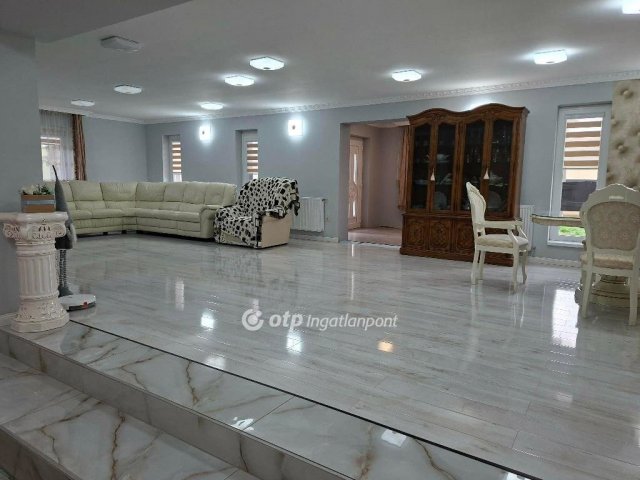 Eladó családi ház, Derecskén 89.9 M Ft, 3 szobás