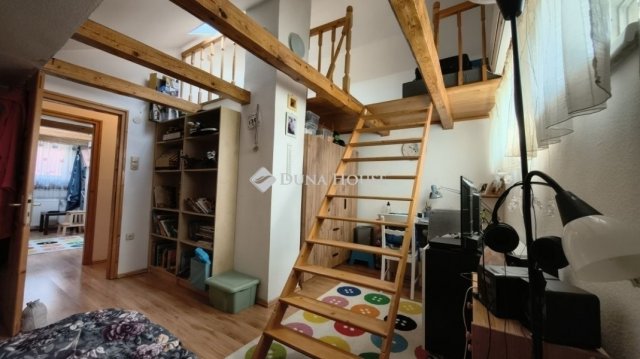 Eladó téglalakás, Kistarcsán 65 M Ft, 3 szobás