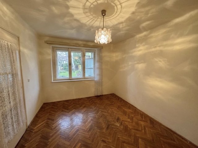 Eladó családi ház, Isaszegen 43 M Ft, 2 szobás