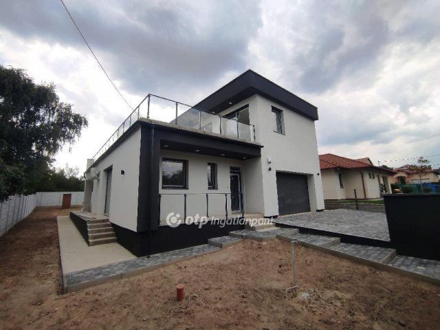Eladó családi ház, Érden 159 M Ft, 5 szobás