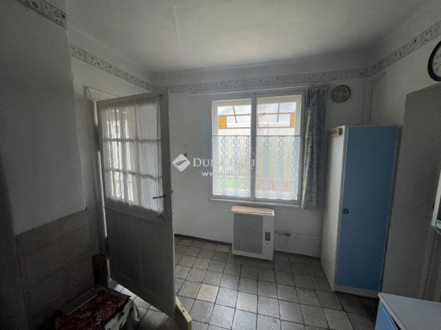 Eladó családi ház, Tóalmáson 34 M Ft, 3+1 szobás