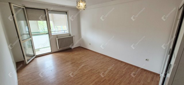 Eladó panellakás, Miskolcon 22 M Ft, 1+1 szobás