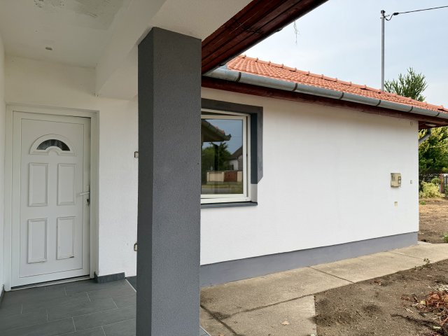 Eladó családi ház, Hajdúsámsonon 82.9 M Ft, 4+2 szobás
