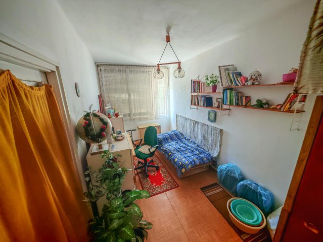 Eladó panellakás, Tatán 45 M Ft, 3 szobás / költözzbe.hu