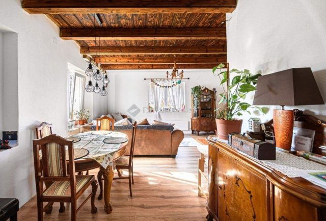 Eladó családi ház, Budajenőn 154.9 M Ft, 6 szobás