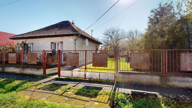 Eladó családi ház, Ináncson 11.5 M Ft, 2 szobás