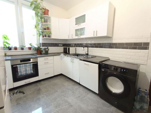 Eladó téglalakás, Budapesten, X. kerületben 44.9 M Ft, 1 szobás